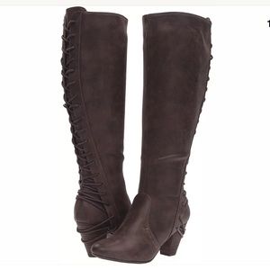 NWT Report Marissa Boots sz 8